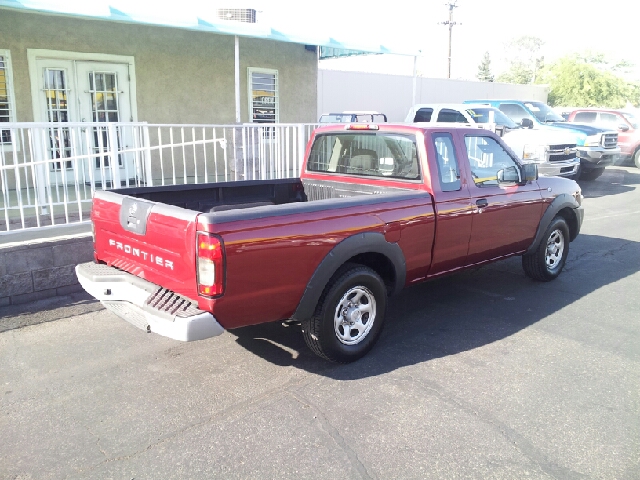 Nissan Frontier 2004 photo 3