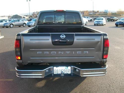 Nissan Frontier 2004 photo 2