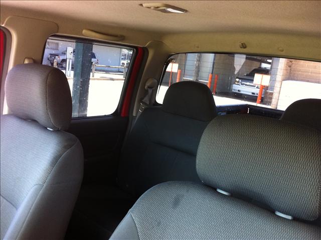 Nissan Frontier 2004 photo 4