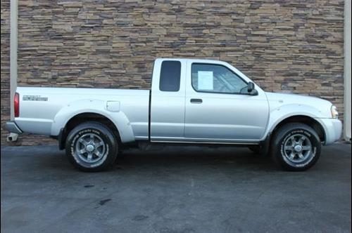 Nissan Frontier 2004 photo 2