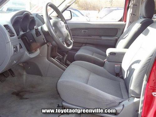 Nissan Frontier 2004 photo 2