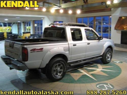 Nissan Frontier 2004 photo 1