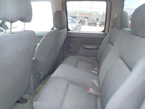 Nissan Frontier 2004 photo 3