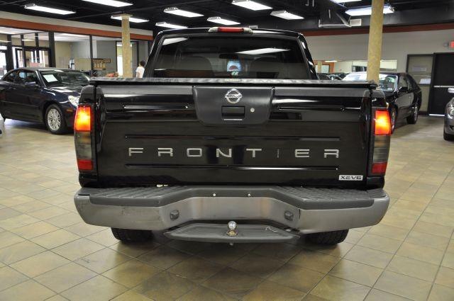 Nissan Frontier 2WD Reg Cab 126 XLT Pickup