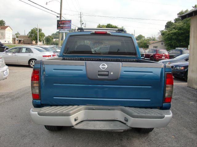 Nissan Frontier GL Turbo Pickup Truck
