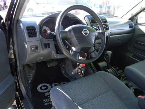 Nissan Frontier 2004 photo 3