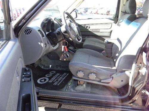 Nissan Frontier 2004 photo 4