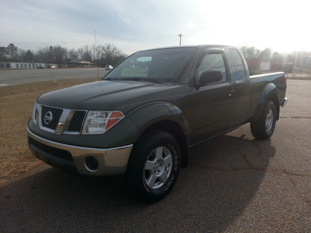 Nissan Frontier 2005 photo 4