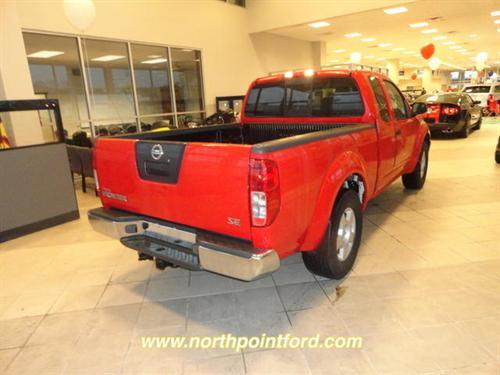 Nissan Frontier 2005 photo 2