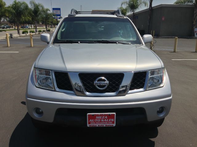 Nissan Frontier 2005 photo 12