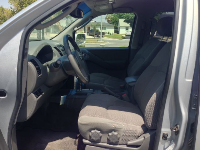 Nissan Frontier 2005 photo 13