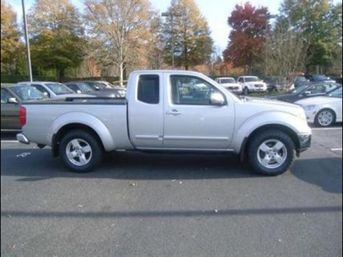 Nissan Frontier 2005 photo 1