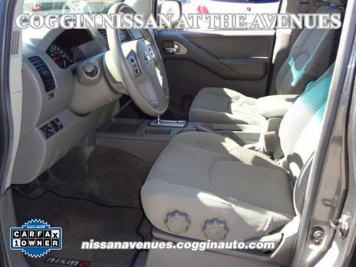 Nissan Frontier 2005 photo 1