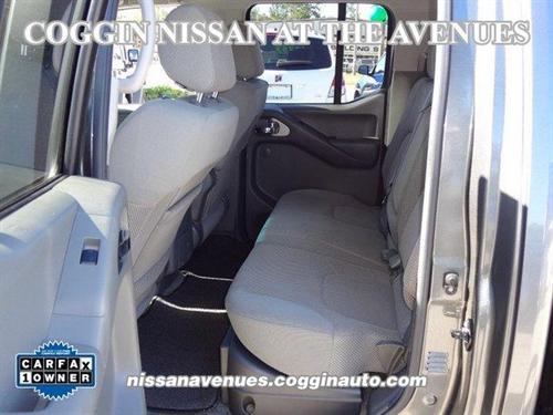 Nissan Frontier 2005 photo 2