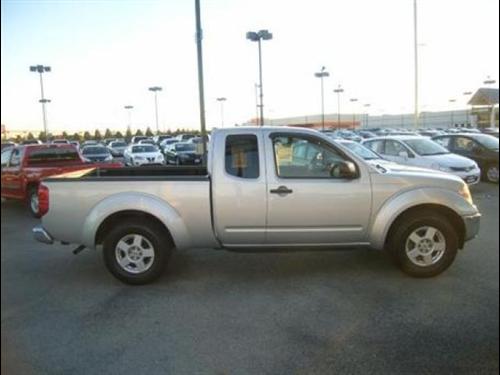Nissan Frontier 2005 photo 1
