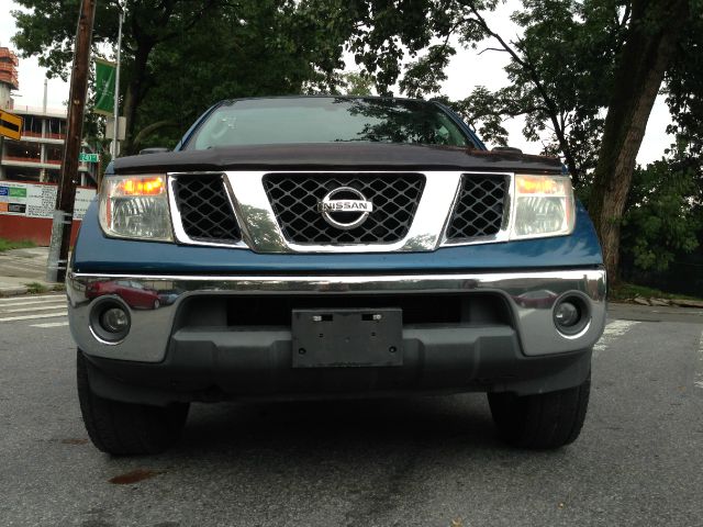 Nissan Frontier 2005 photo 1