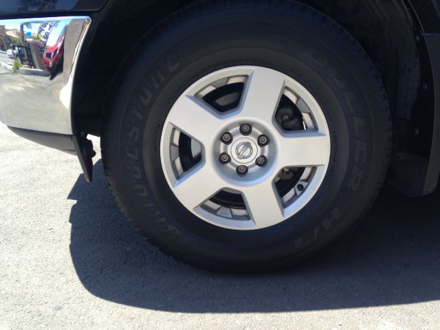 Nissan Frontier 4X4 Le3rd Rowone Owner Pickup Truck