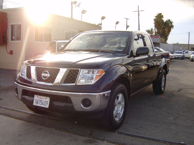 Nissan Frontier 2005 photo 3