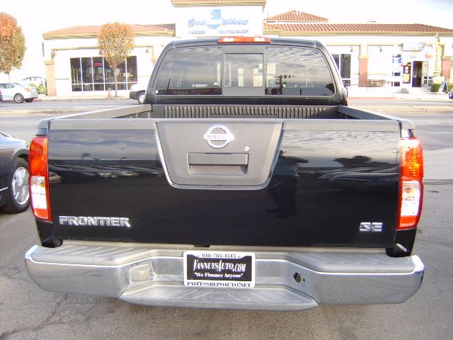 Nissan Frontier 2005 photo 4