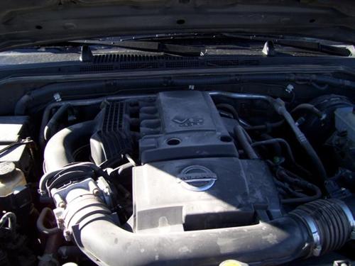 Nissan Frontier 2005 photo 2