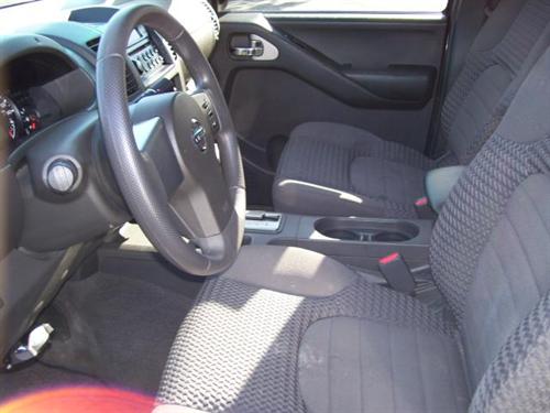 Nissan Frontier 2005 photo 4