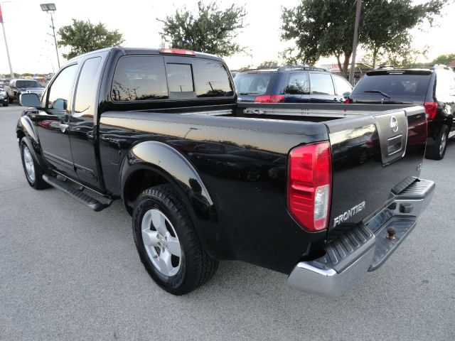 Nissan Frontier 3.0is -AWD Pickup Truck