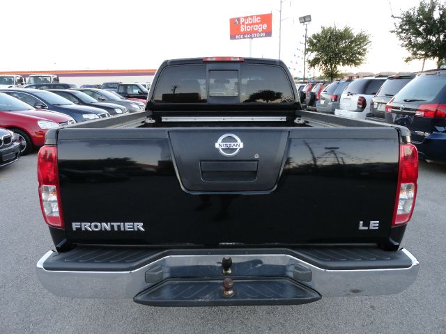 Nissan Frontier 2005 photo 1