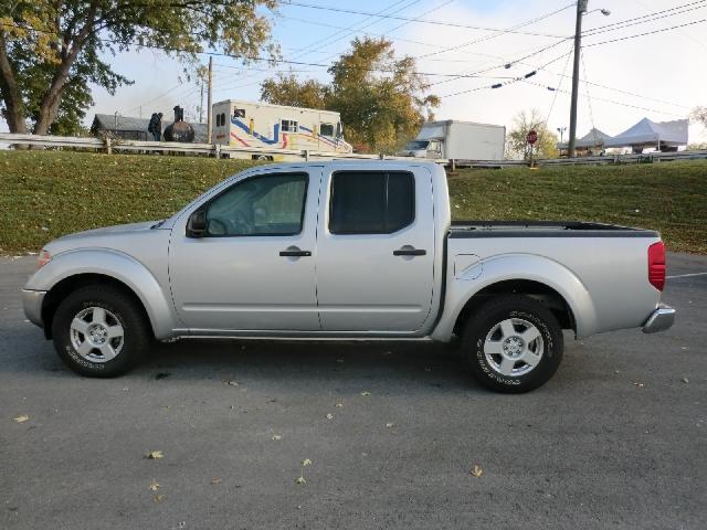 Nissan Frontier 2005 photo 1