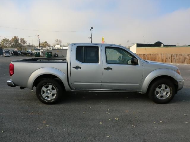 Nissan Frontier 2005 photo 4