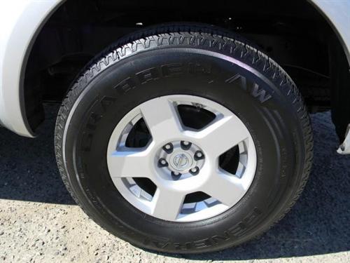 Nissan Frontier 2005 photo 3