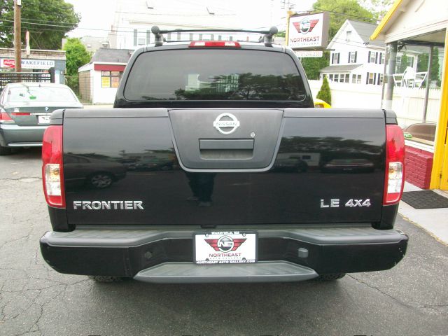 Nissan Frontier 2005 photo 11