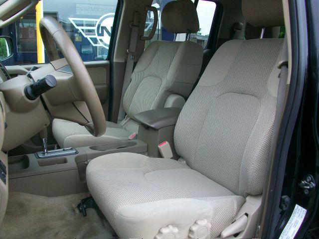 Nissan Frontier 2005 photo 5