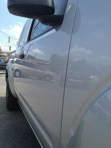 Nissan Frontier SE 2WD Pickup Truck