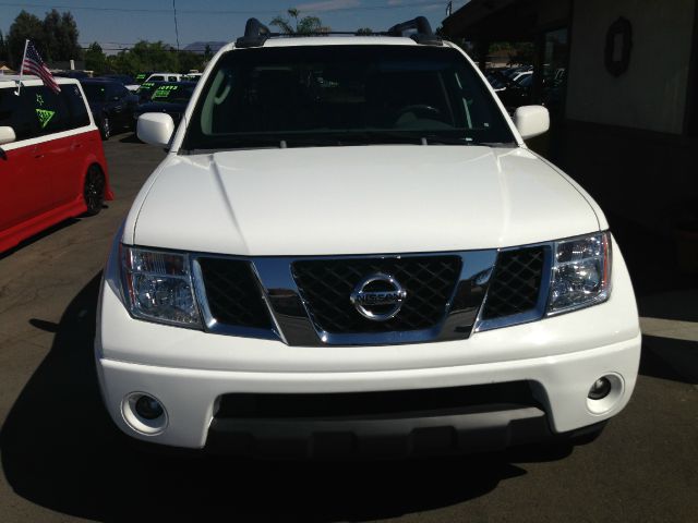 Nissan Frontier 4X4 Le3rd Rowone Owner Pickup Truck