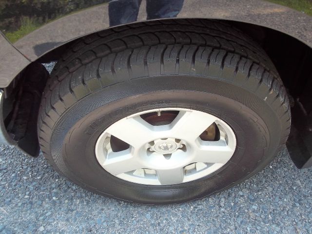 Nissan Frontier SLT EXT CAB 4X2 Crew Cab Pickup