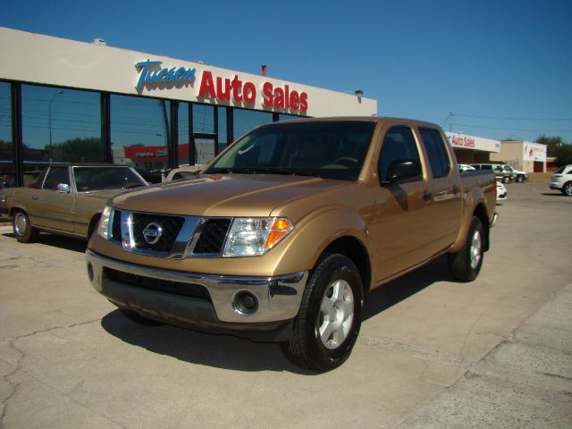 Nissan Frontier SLT EXT CAB 4X2 Pickup Truck