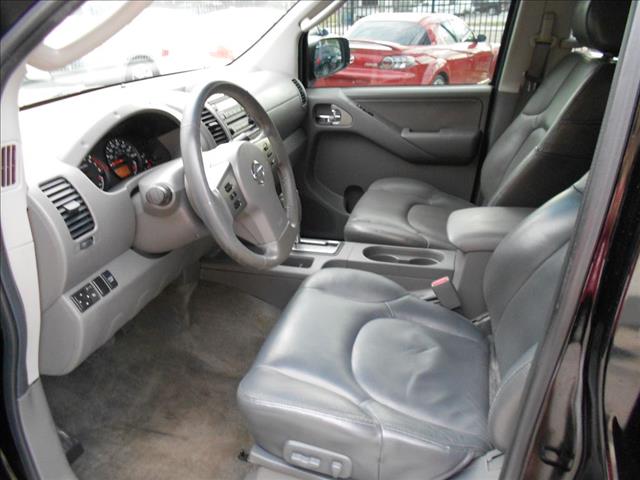 Nissan Frontier 2005 photo 3