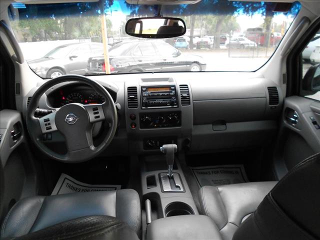 Nissan Frontier 2005 photo 4