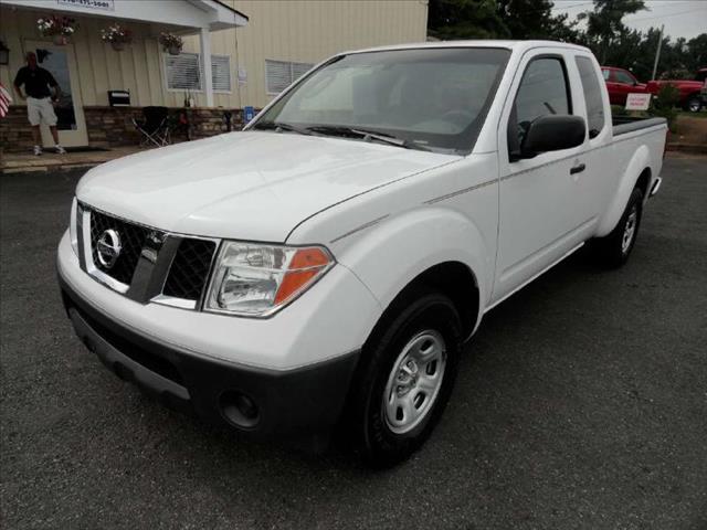 Nissan Frontier 2006 photo 2