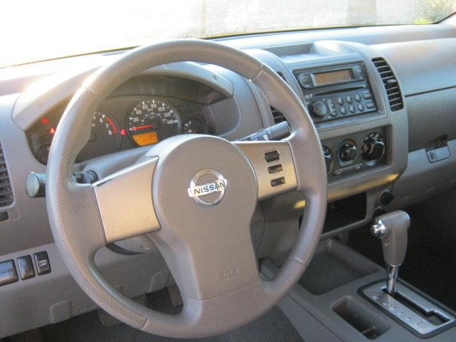 Nissan Frontier 2006 photo 3