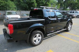 Nissan Frontier GLS Touring A/T Pickup Truck
