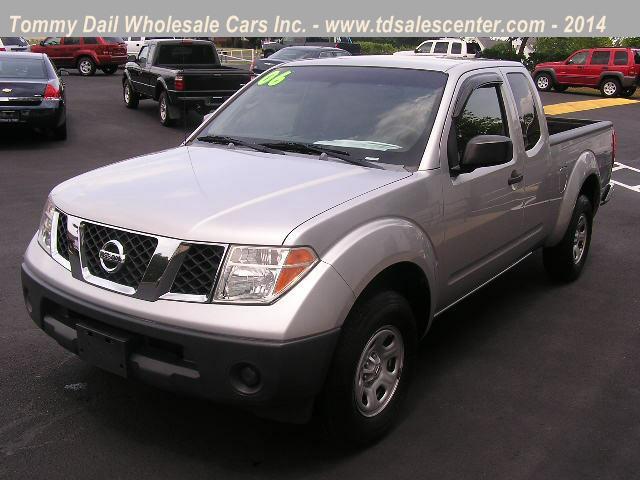 Nissan Frontier 2006 photo 2