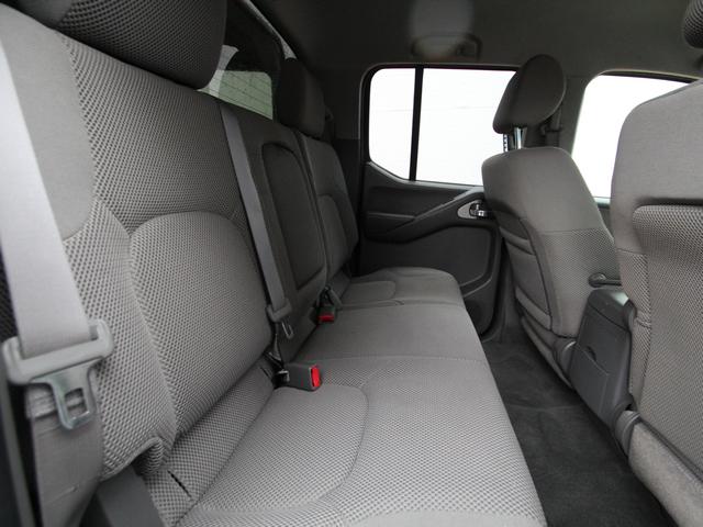 Nissan Frontier 2006 photo 2