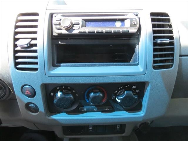 Nissan Frontier 2006 photo 2