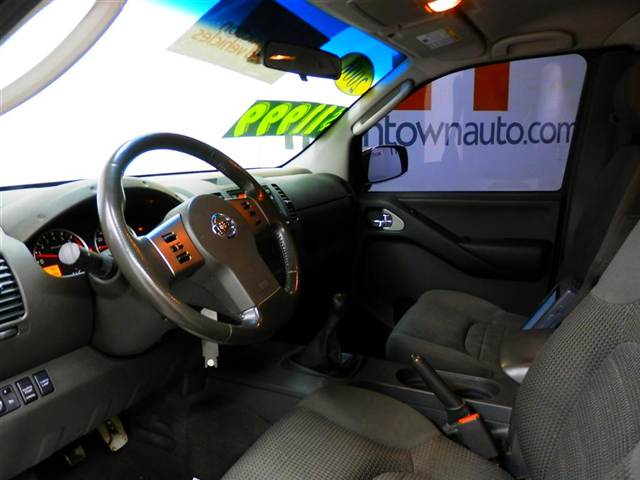 Nissan Frontier 2006 photo 3