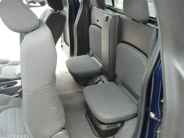 Nissan Frontier 2006 photo 20