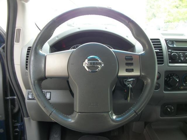 Nissan Frontier 2006 photo 11