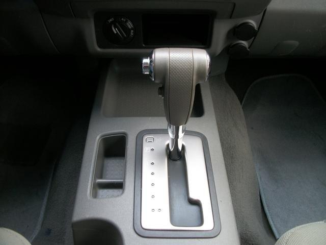 Nissan Frontier 2006 photo 13