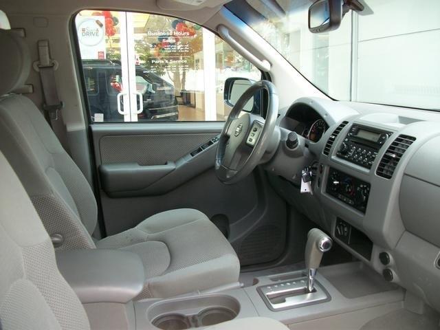 Nissan Frontier 2006 photo 17