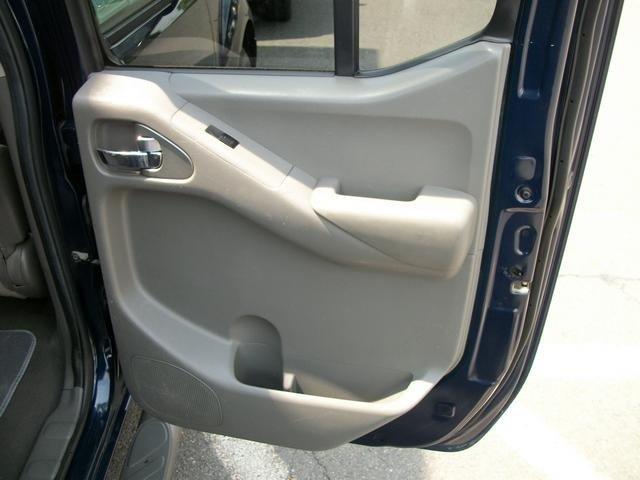 Nissan Frontier 2006 photo 18